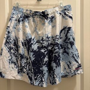 NWT Men’s Huk Pursuit Mossy Oak Volley Shorts Size Large Outdoor Fishing 5.5”